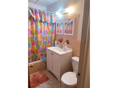 Beautiful Brick Duplex conveniently located close to Bus Stop - photo 7