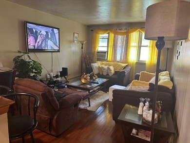 Beautiful Brick Duplex conveniently located close to Bus Stop - photo 10