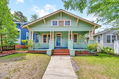 Charming 1925 Craftsman bungalow offering timeless character - photo 1