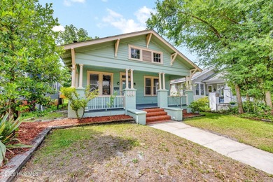 Charming 1925 Craftsman bungalow offering timeless character - photo 2