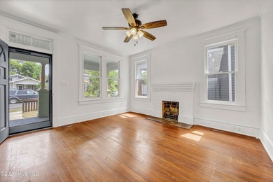 Charming 1925 Craftsman bungalow offering timeless character - photo 5