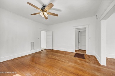 Charming 1925 Craftsman bungalow offering timeless character - photo 8