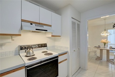WATERFRONT PARADISE! SAIL AWAY FROM YOUR BACKYARD! Experience - photo 15
