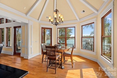 Waterfront living at its BEST! Panoramic water views from most - photo 17
