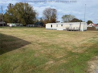 Kanawha River Lot For Sale in Buffalo West Virginia