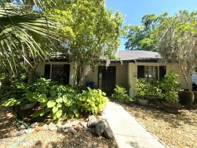 Lake Home Sale Pending in Ponte Vedra Beach, Florida