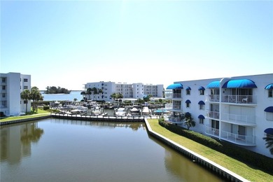 WATERFRONT PARADISE! SAIL AWAY FROM YOUR BACKYARD! Experience - photo 29