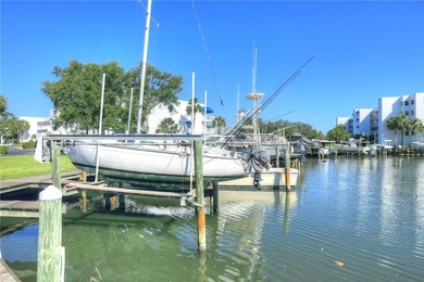 WATERFRONT PARADISE! SAIL AWAY FROM YOUR BACKYARD! Experience - photo 31