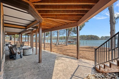 Waterfront living at its BEST! Panoramic water views from most - photo 38