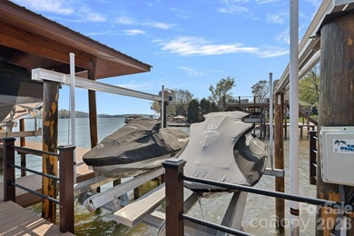 Waterfront living at its BEST! Panoramic water views from most - photo 43