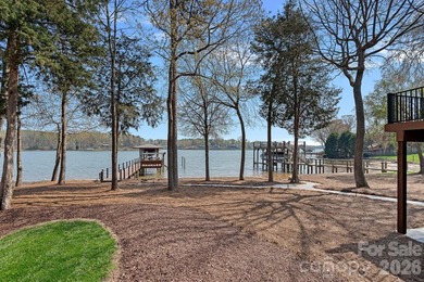 Waterfront living at its BEST! Panoramic water views from most - photo 46
