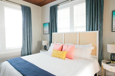 Exceptional opportunity to acquire a fully renovated - photo 7