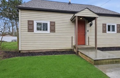 Opportunity awaits! Three bedroom, one bath Cape Cod-style home - photo 1