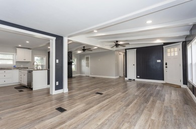 Whether you're searching for a full-time residence or the - photo 15