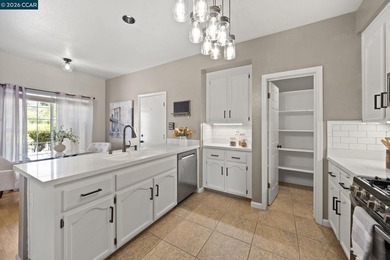 This Black Diamond duet is move-in ready and offers the perfect - photo 21