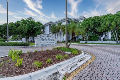 Lake Condo For Sale in Plantation, Florida