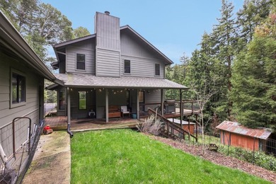 This inviting 4 bedroom, 2 and a half bathroom home, fully - photo 25