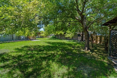 Welcome to this beautifully updated handicap-accessible - photo 29
