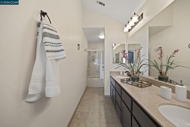 This Black Diamond duet is move-in ready and offers the perfect - photo 33