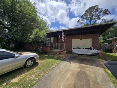 Great 3-bedroom 2-bath home located in the Marfair area in - photo 1