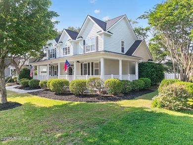 Professionally FURNISHED and move-in ready in the waterfront - photo 4