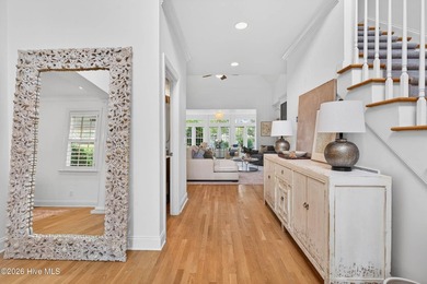 Professionally FURNISHED and move-in ready in the waterfront - photo 8