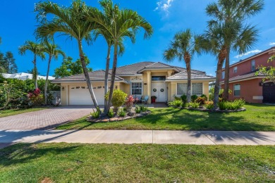 (private lake, pond, creek) Home For Sale in Wellington Florida