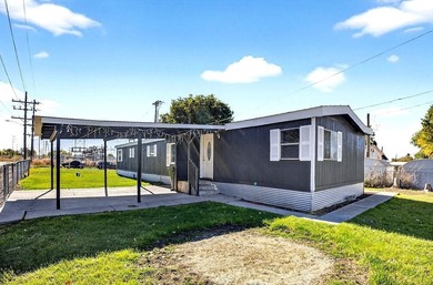 American Falls Lake Home Active Under Contract in American Falls Idaho