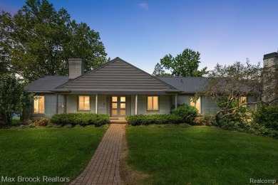 Meadow Lake Home Sale Pending in Bloomfield Hills Michigan