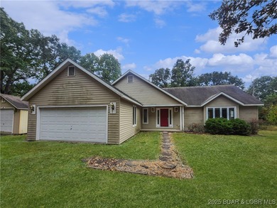 Lake of the Ozarks Home For Sale in Edwards Missouri