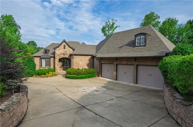 Welcome to 1646 Heron Pointe, an exceptional golf course estate - photo 1