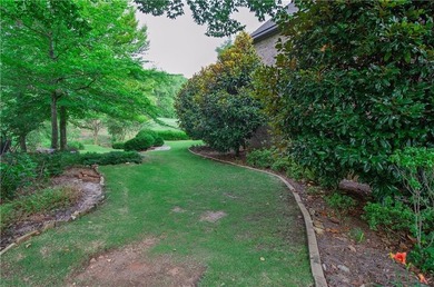Welcome to 1646 Heron Pointe, an exceptional golf course estate - photo 4