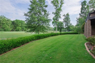 Welcome to 1646 Heron Pointe, an exceptional golf course estate - photo 5