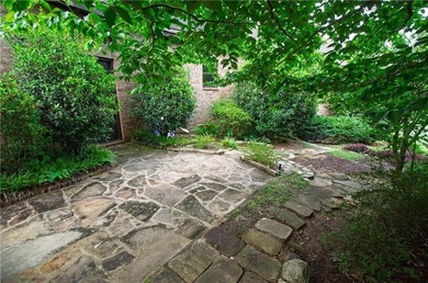Welcome to 1646 Heron Pointe, an exceptional golf course estate - photo 9