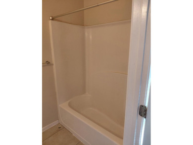 GREAT INVESTMENT PROPERTY! - $7,015.00 mo. Insurance: $5,100.00 - photo 13