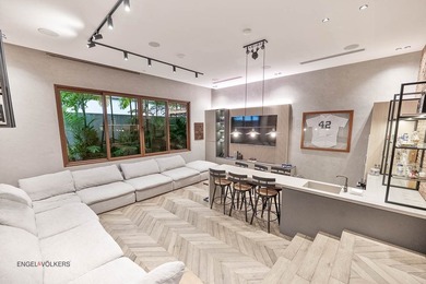 Discover an unparalleled level of comfort and elegance in this - photo 6