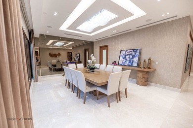 Discover an unparalleled level of comfort and elegance in this - photo 7