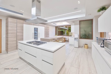 Discover an unparalleled level of comfort and elegance in this - photo 8