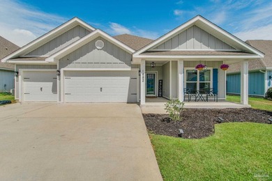 LOW INTEREST RATE ASSUMABLE VA LOAN!! This delightful 4-bedroom - photo 2