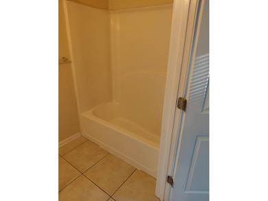 GREAT INVESTMENT PROPERTY! - $7,015.00 mo. Insurance: $5,100.00 - photo 23