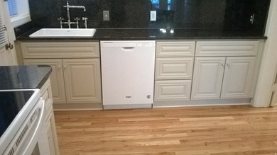 Commander Apartments - Fully Leased - Do not Disturb Tenants - - photo 24