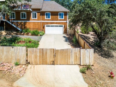 Lake Home For Sale in Clearlake Oaks, California