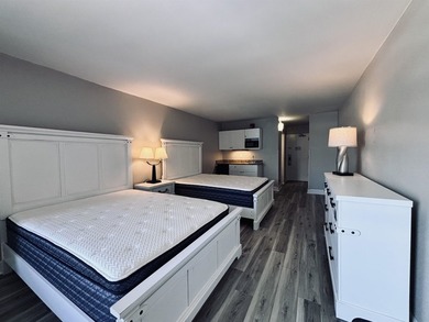 Like-new and fully remodeled, this beautifully updated condo is - photo 13