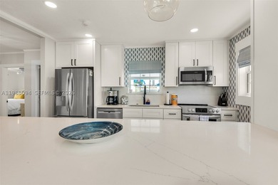 Oceanfront Gulf-front 4BR/4BA + flex room home with proven - photo 13