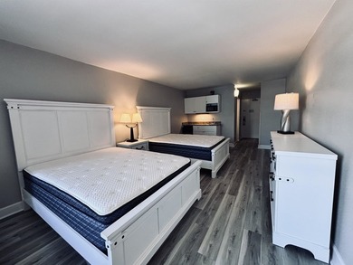 Like-new and fully remodeled, this beautifully updated condo is - photo 14
