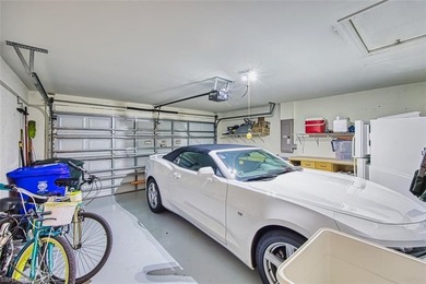 Welcome to award-winning Colonial Country Club! This 3 Bedroom - photo 28