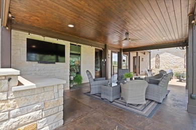 Pour the libation of choice and enjoy Hill Country sunsets - photo 38