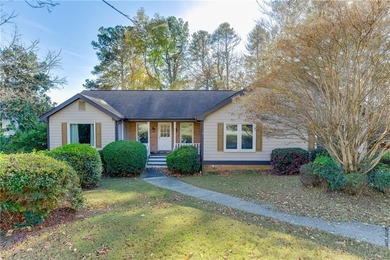 (private lake, pond, creek) Home For Sale in Snellville Georgia