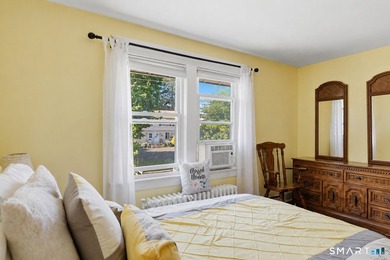 Vintage Charm Meets Modern Living! This sunny Glenbrook Colonial - photo 10