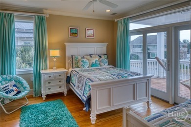 A rare Tybee treasure! This pristine, move-in-ready - photo 47